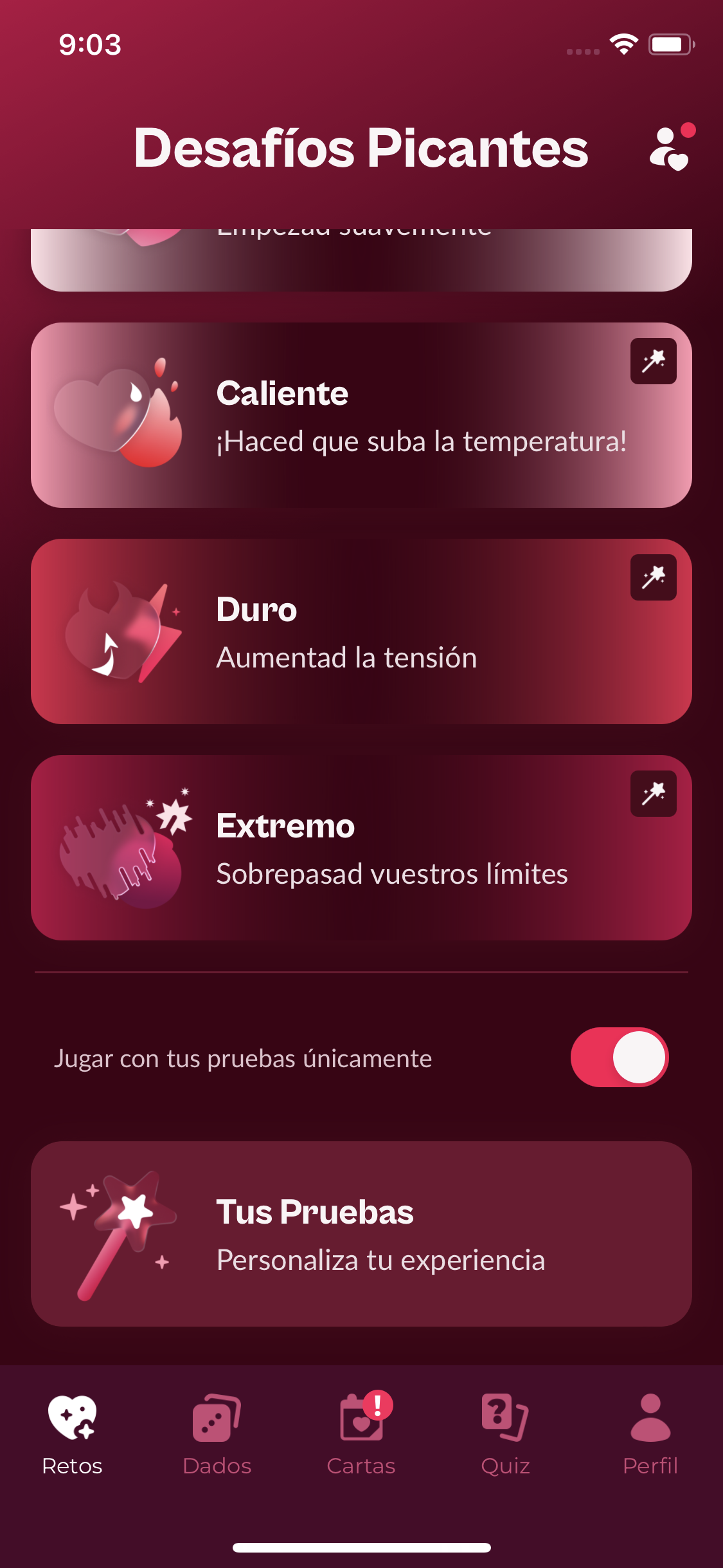 Pantalla principal de Desafíos Picantes con las varitas mágicas, el interruptor de pruebas personalizadas y la tarjeta Tus Pruebas