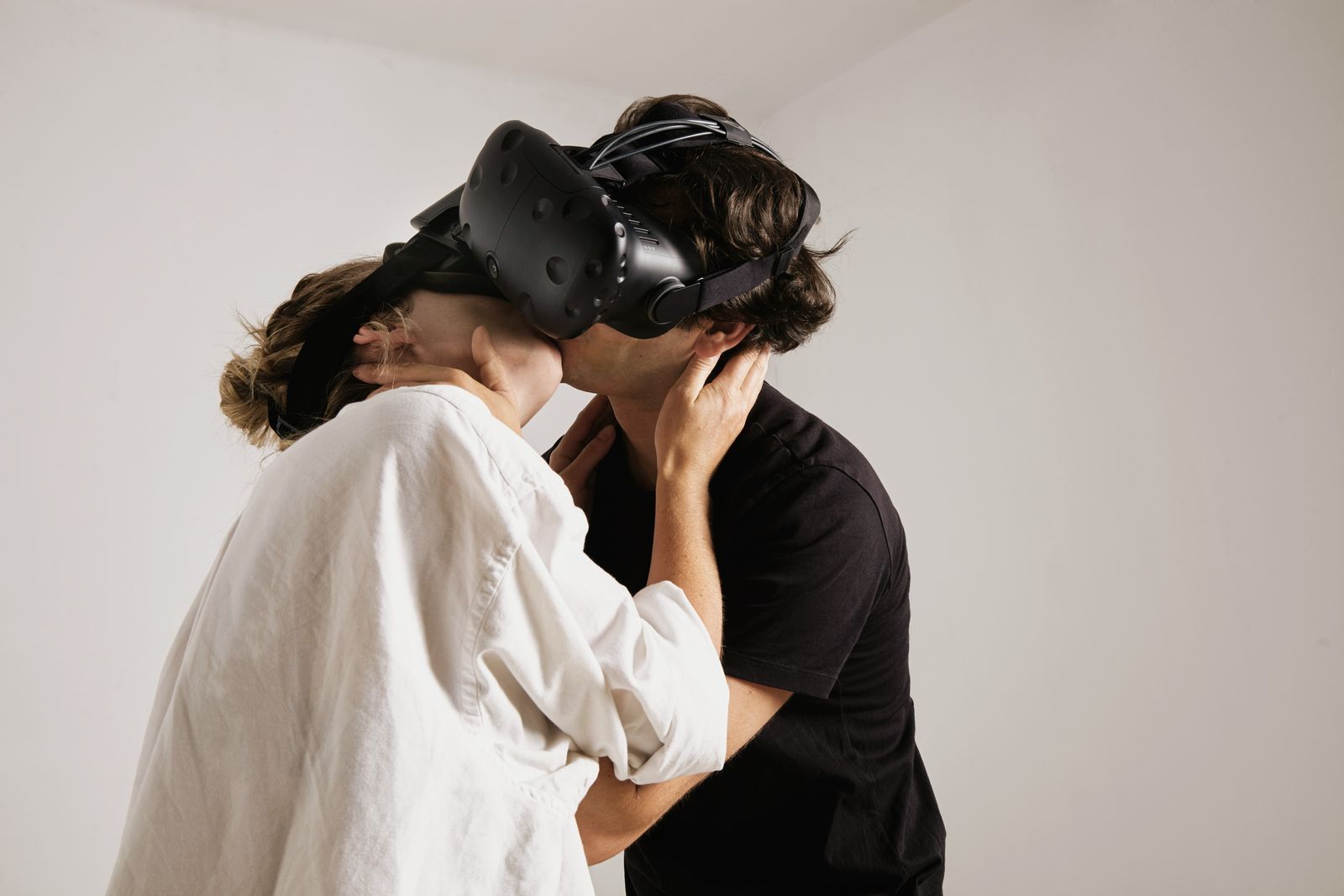 VR Sex : how far will we go ?